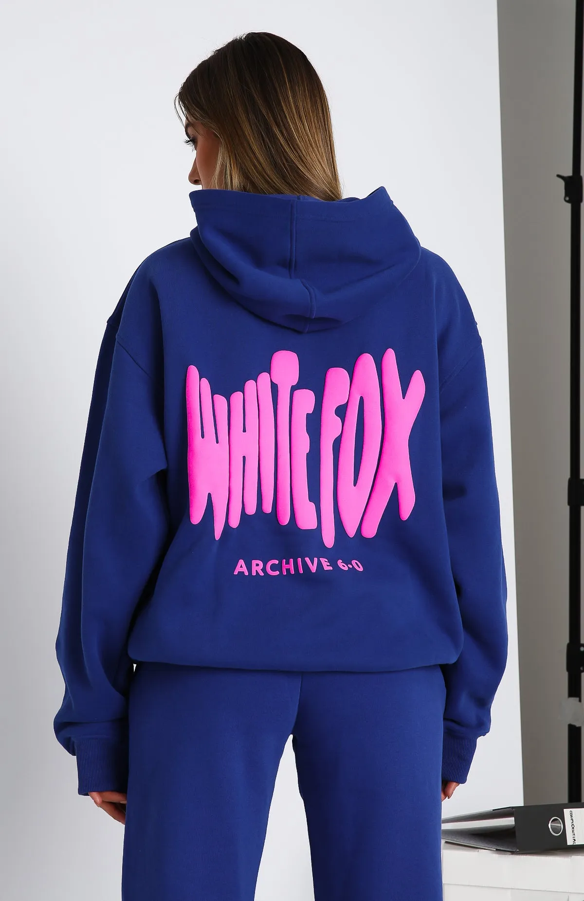 Sure! Here’s an optimized title for the product:

Archive 6.0 Malibu Oversized Cozy Hoodie for Ultimate Comfort

Feel free to let me know if you need further adjustments!