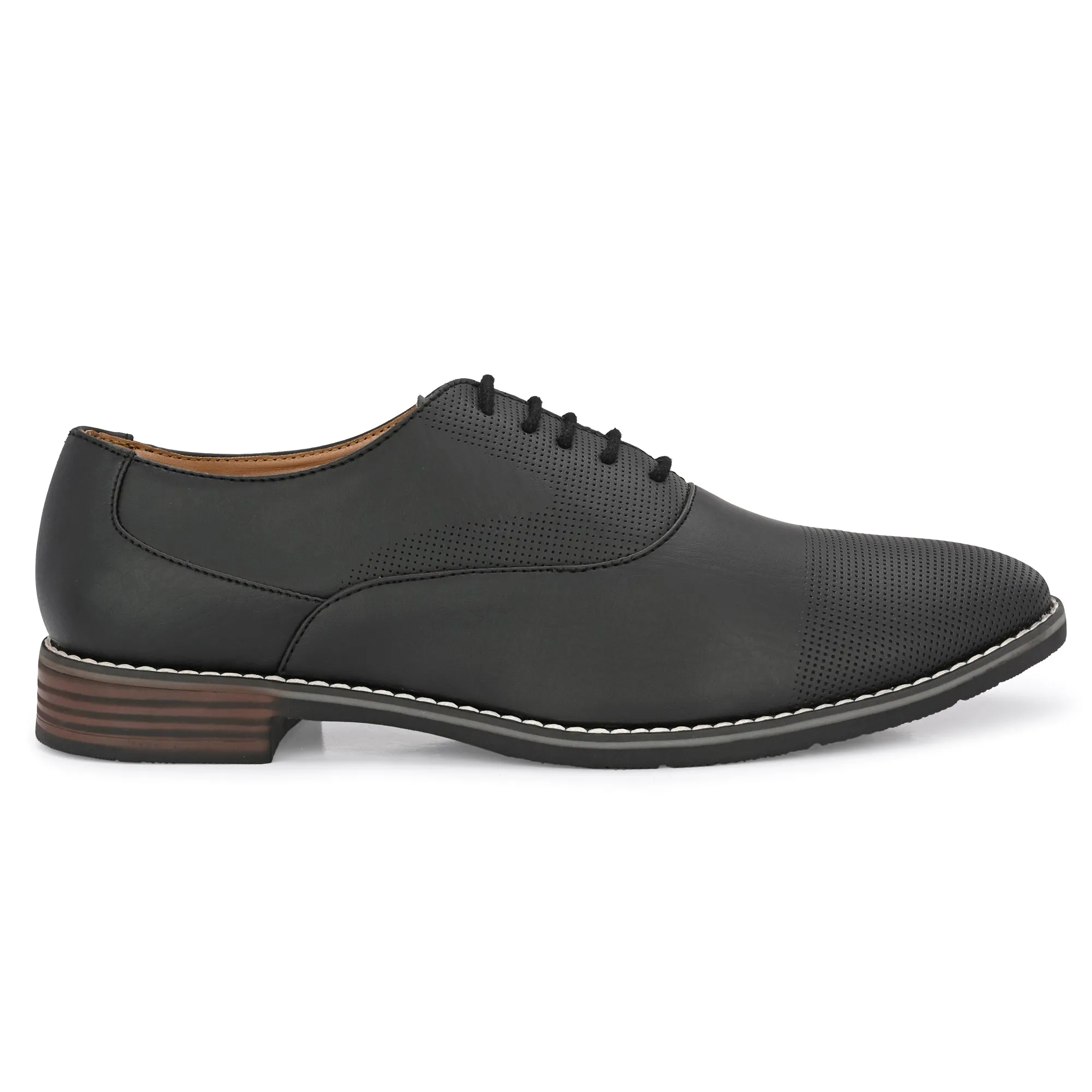 Attitudist Unisex Handcrafted Plain Oxford Matte Black Formal Derby Shoes With Textured Toe