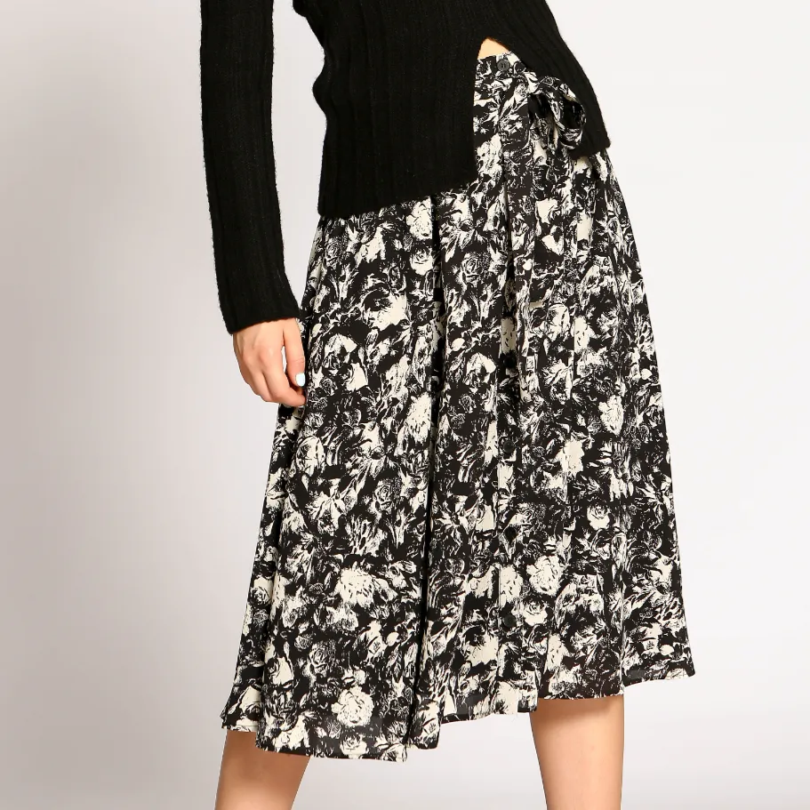 Dada Skirt (Black/White)