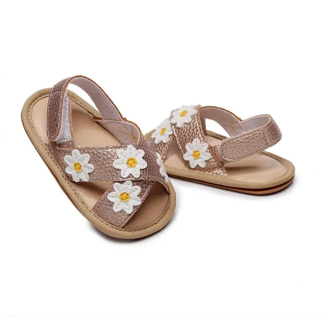 DAISIES Crossover Sandals