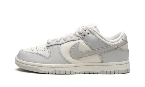 NIKE DUNK LOW NEEDLEWORK SAIL AURA (W)