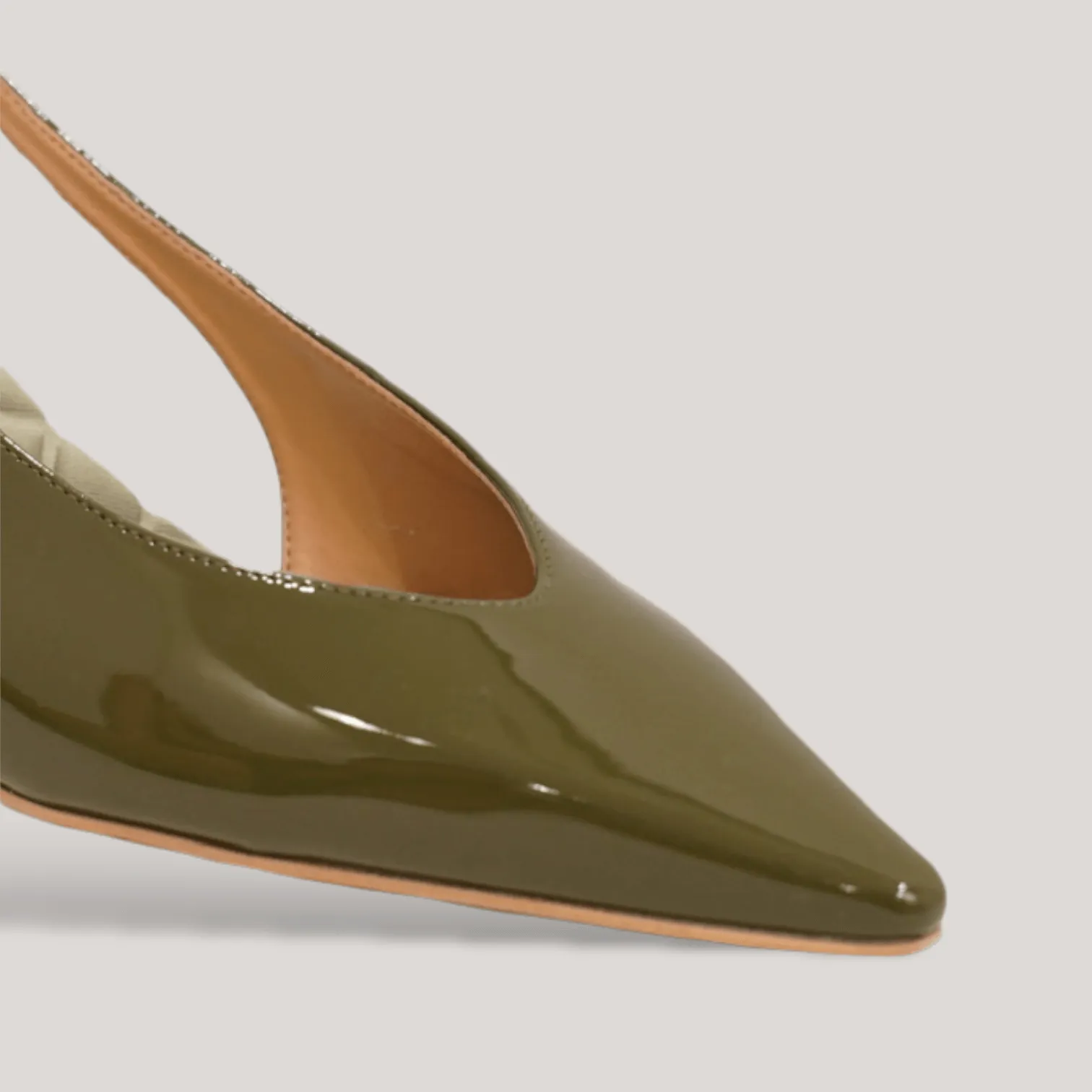 SILVANA | Green Vegan Patent - Kitten Heel Pump